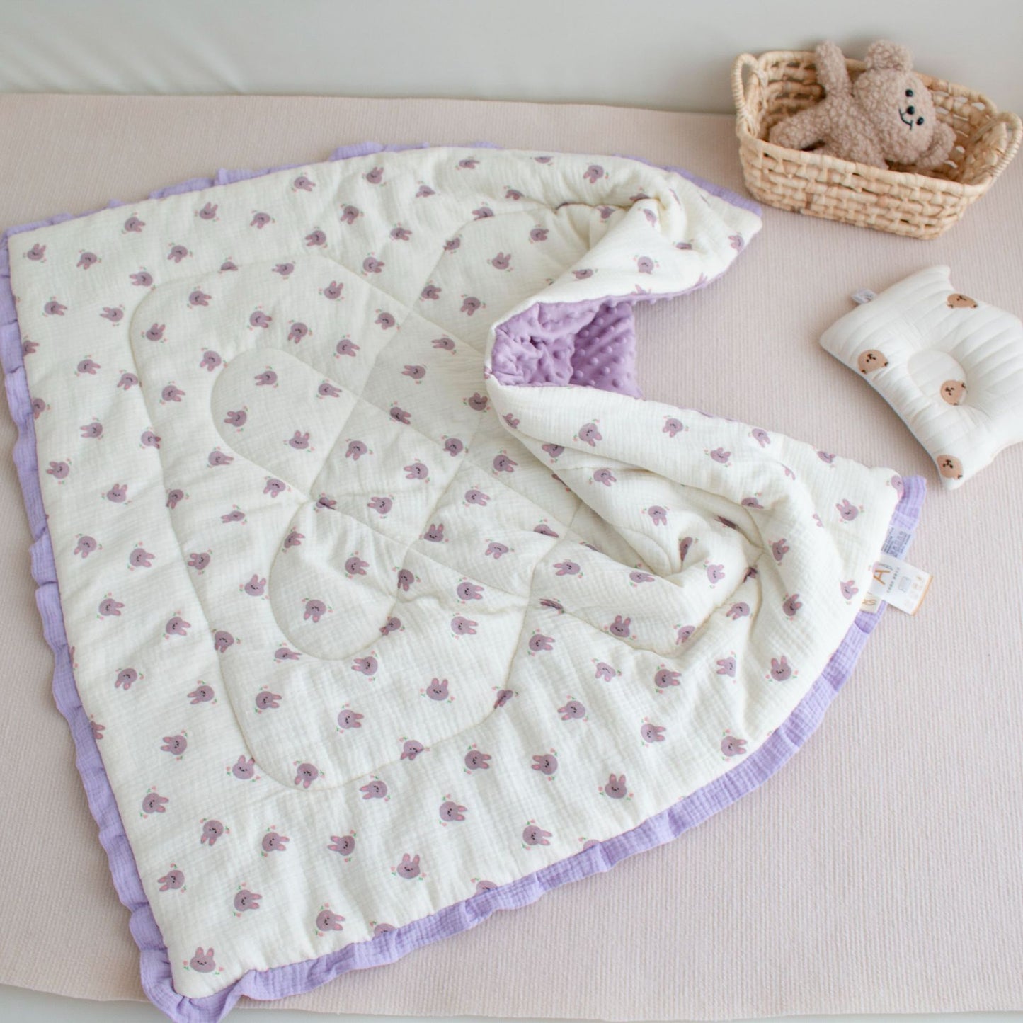 Lace Kindergarten Nap Soothing Ruffled Quilt